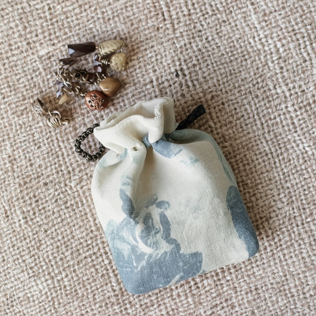 Linen drawstring pouch